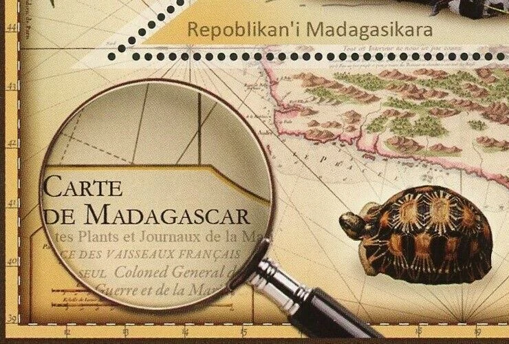 Varecia Variegata Stamp Fauna Wild Animal Souvenir Sheet Mint NH - Image 4 of 4