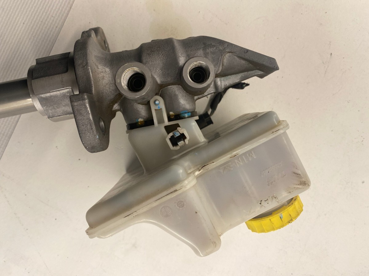 BRAKE PUMP / 32668087 / 2 OUTPUTS / 1037294 FOR JEEP GR.CHEROKEE 