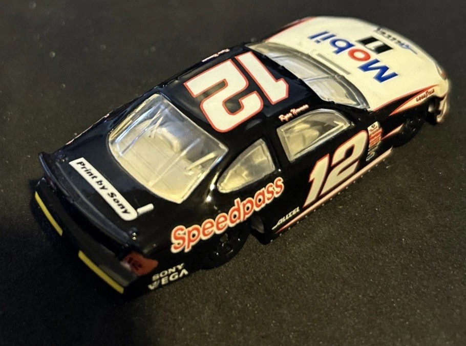 Jeremy Mayfield NASCAR #12 1999 'Mobil 1 Pegasus' Ford Taurus - Suelto - 1/64 Foto 2 de 4