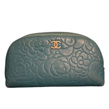 Pochette cosmetica originale Chanel Camelia turchese blu pelle di agnello mar...