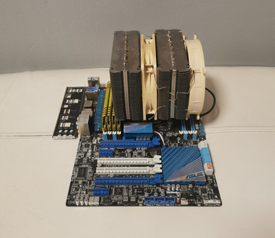 Asus P9X79 Pro Mainboard + Intel i7 3960X  Prozessor + 16 Gb Ram DDR3