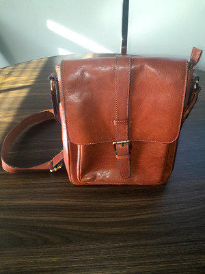 COGNAC BROWN UNISEX LEATHER MESSENGER BAG