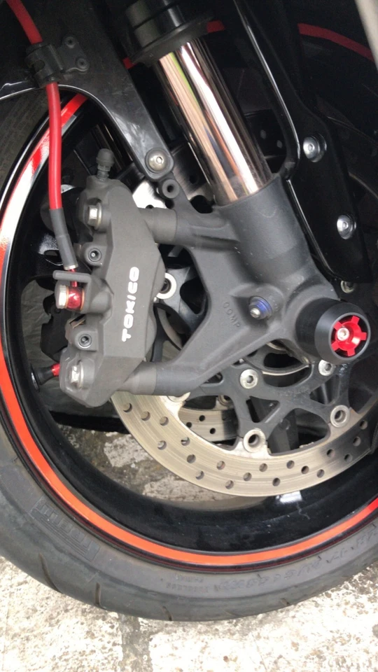 Axle Slider For MV AUGUSTA Turismo Veloce 800 14-23 Front Rear Crash Protector — 第 2/4 张图片