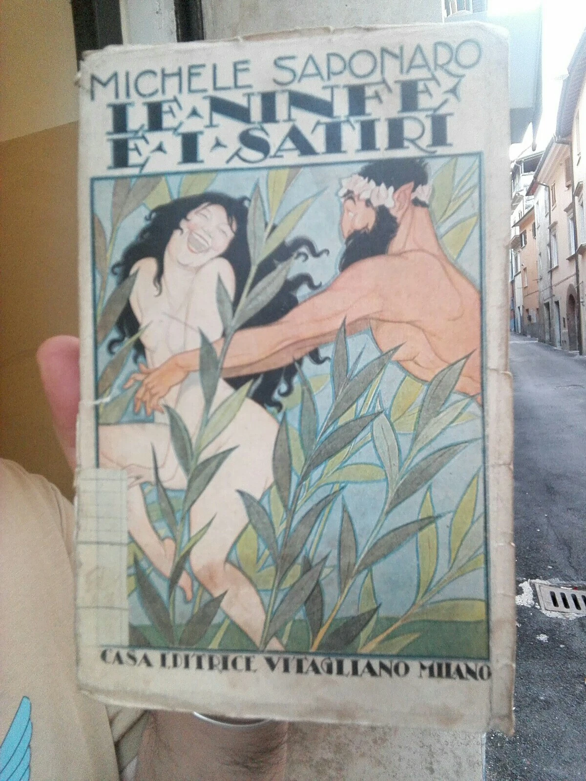 Foto 1 di 4