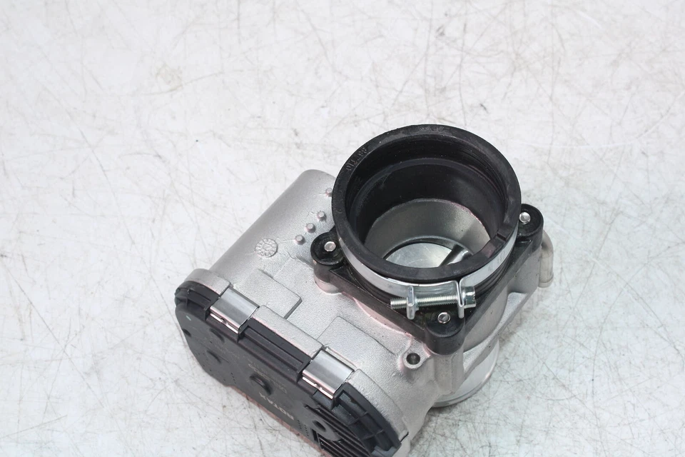 20-22 Ski-doo Tundra 600 Ace Inyectores de combustible principales Cuerpo del acelerador 420893148 Foto 2 de 4