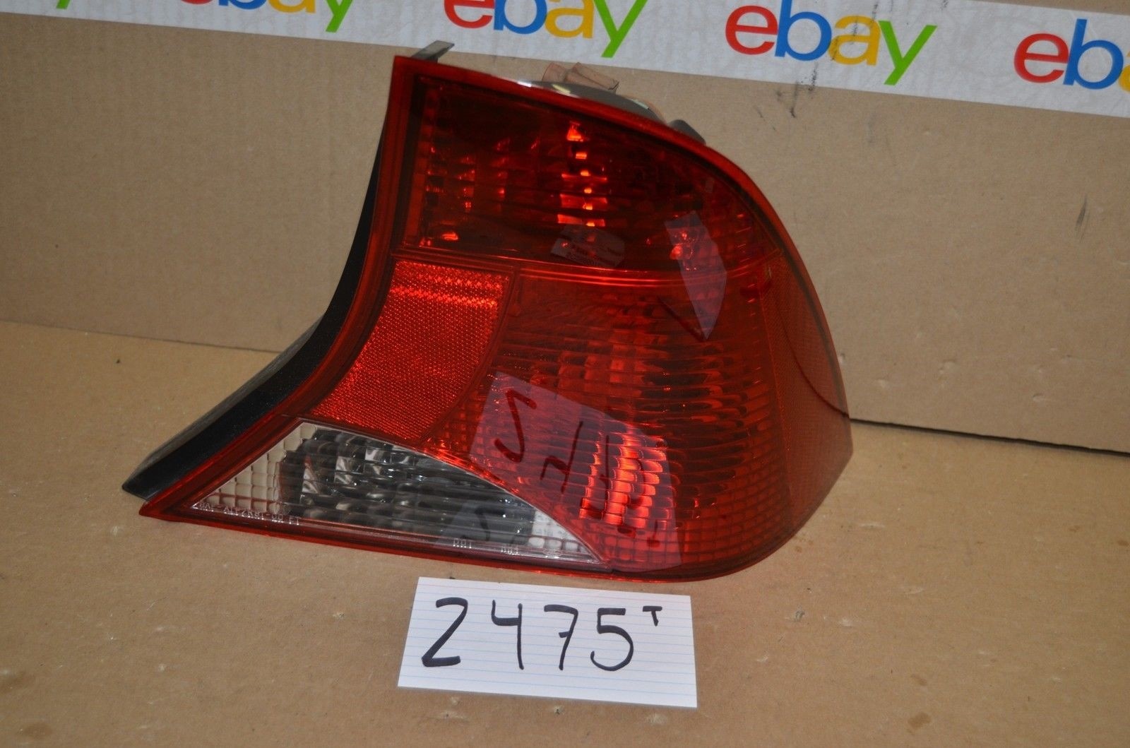 00 01 02 03 04 Ford Focus PASSENGER Side Tail Light Used Rear Lamp #2475-T