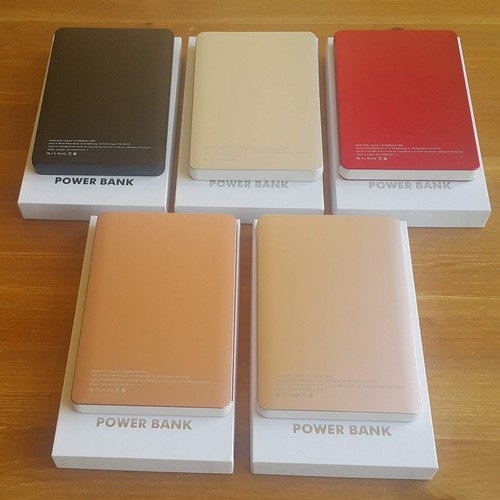 New Aluminum Extra High Power Bank 20000mAh with QC3.0 Fast Charge for Laptops - 第 6/41 張圖片