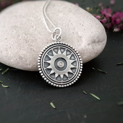 Sonne Mandala Anhänger Sterling Silber, Solar Tribal Schmuck, Yoga Liebhaber Geschenk