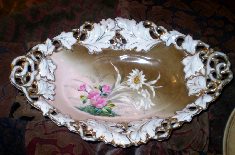 Antique Victorian reticulated floral bowl 8.5x12