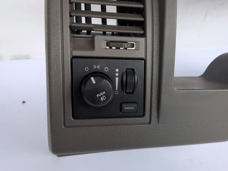 Dodge Dakota 2005-2007 velocímetro panel tablero moldura bisel OEM Foto 3 de 4