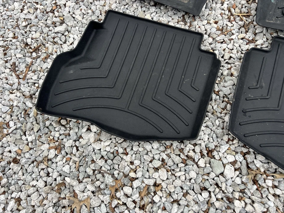 WeatherTech FloorLiner for 2016-2019 Mazda CX-9 - 1st 2nd Row Black Foto 2 de 4