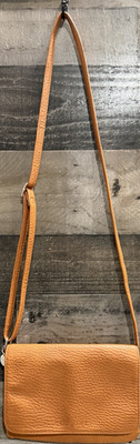 Rip Curl Tan Pebbled Shoulder Bag Magnetic Closure Brand Logo Metal Tag Women