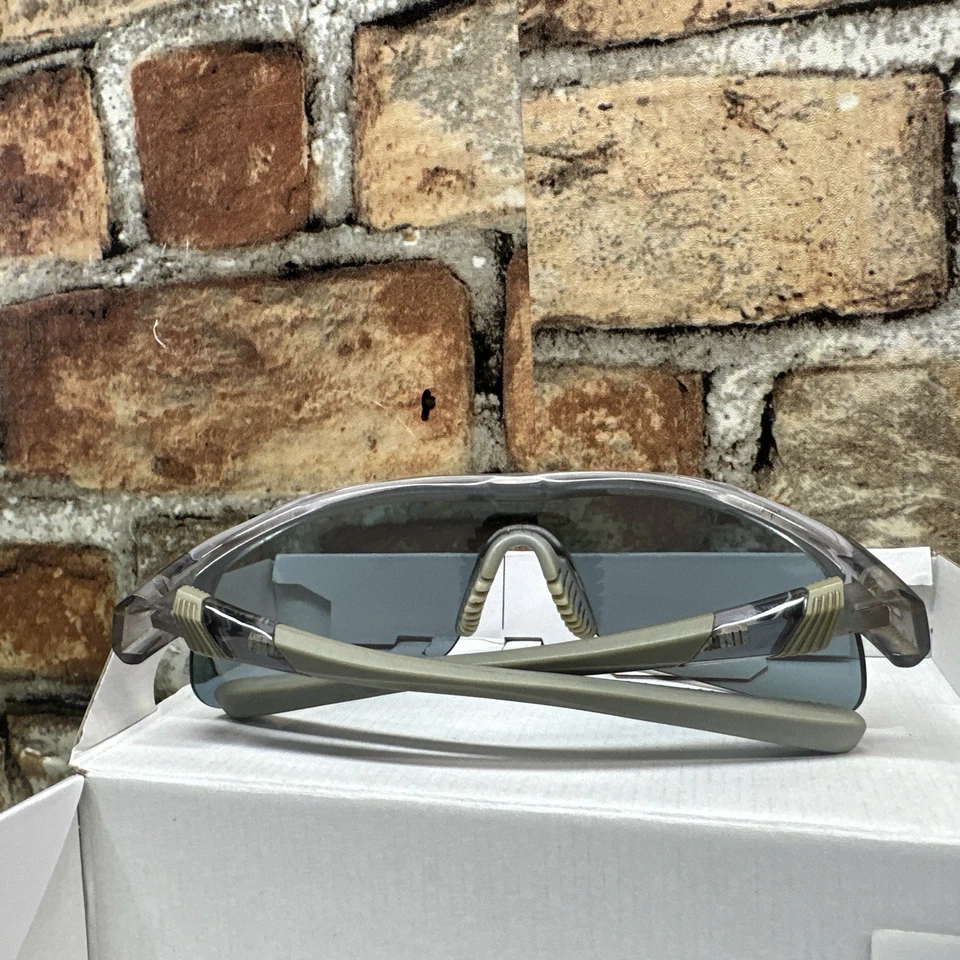 DX6520 066 Nike Show X1 DX6520 066 sunglasses.  Nike Show X1 - Image 2 of 4