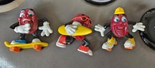 California Raisins Figurines Skateboard Surf Roller Skates Lot of 3 Fruit Theme