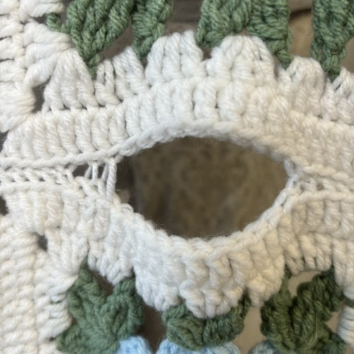 Vintage Afghan Crocheted Blanket Throw 3D Roses Farmhouse Boho Cottage Core - Picture 6 of 10