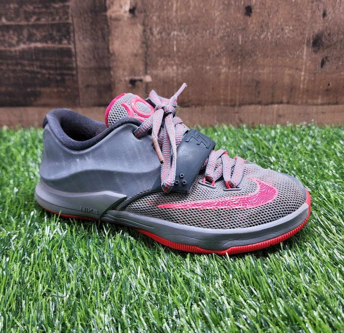 kd pink shoes