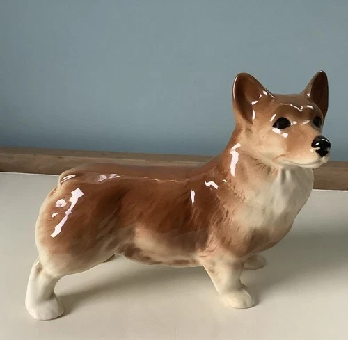 Vintage ceramic Coopercraft Welsh Corgi Dog Animal Figurine ornament collectable
