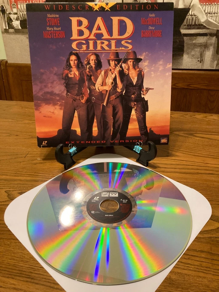 Bad Girls Vintage Laserdisc Drew Barrymore 1994 Widescreen Edition Film Video - Image 2 of 4