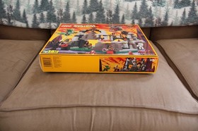 LEGO Castle: Witch's Magic Manor (6087) NEW