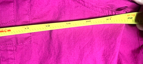 Coogi Sexy Damen Shirt Fuchsia Button Down verzierte Grafik verstellbar Gr. 1X - Bild 11 von 13