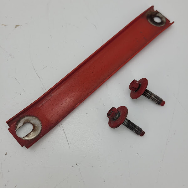 1986 Ford Mustang Front Left Fender Support Bracket With Bolts 