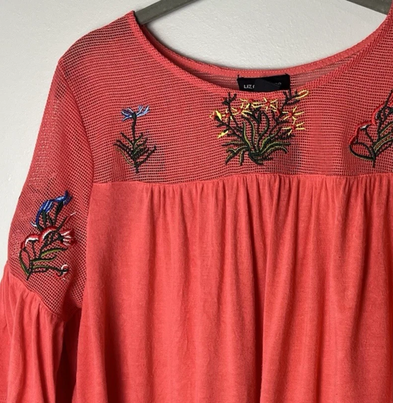 Liz Claiborne Top Size Large Blouse Shirt Floral Embroidered Mesh Upper Coral - Image 3 of 4