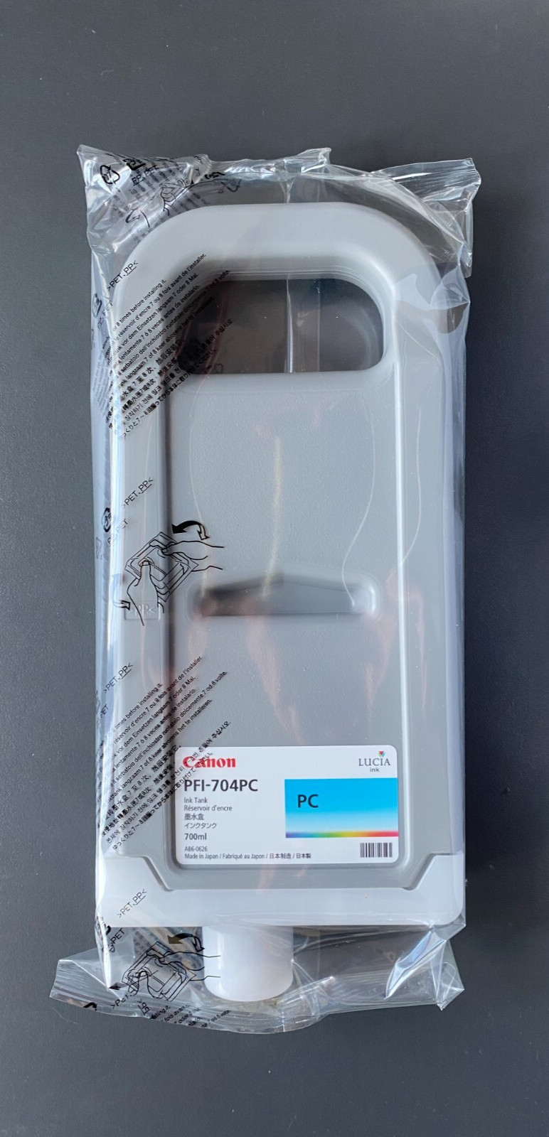 Genuine CANON PFI-704 Ink - PHOTO CYAN / FOR IPF8300 (INC VAT)