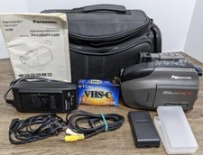 Panasonic PV-L580D Compact VHS/VHS-C Palmcorder 150x Digital Camcorder Bundle