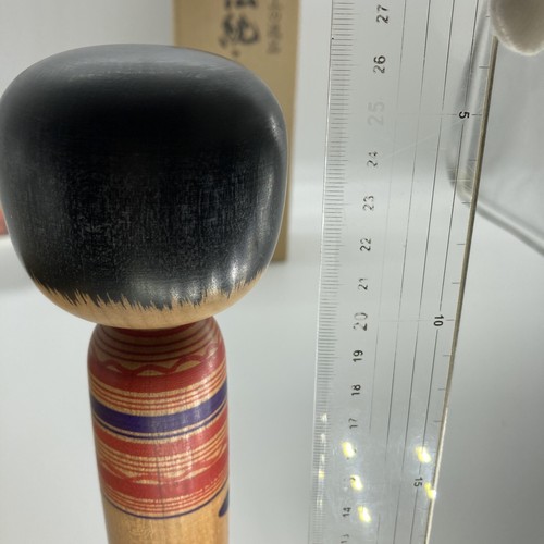 Kokeshi Puppe mit Beschreibungsbox Das Meisterhandwerkerjuwel traditioneller Sakunami - Bild 12 von 18
