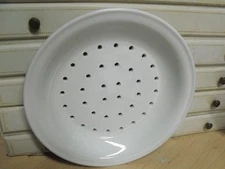 APILCO FRANCE 7 1/2" WHITE IRONSTONE COLANDER STRAINER