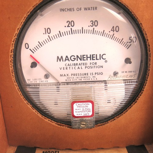 DWYER SERIES 2000 MAGNEHELIC DIFFERENTIAL PRESSURE GAGE PART # 2000-00 - Picture 2 of 8