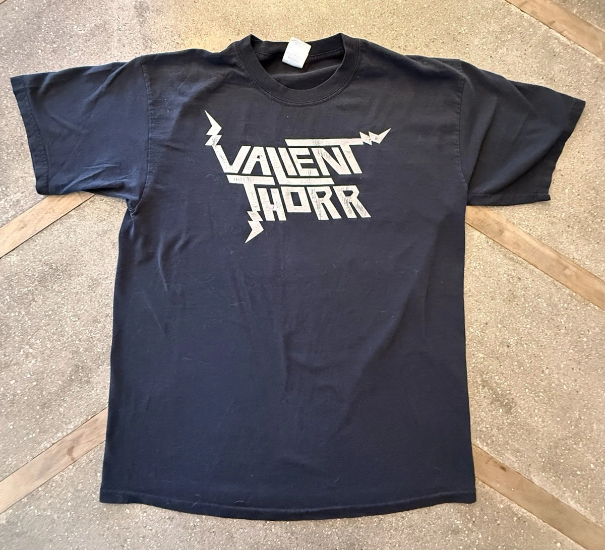T-shirt Vintage GILDAN Noir – Brodé, Années 90, Taille L – Parfait état