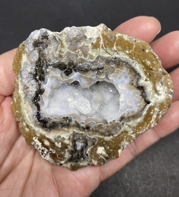 Oco Agate Geode From Mexico 177g Almost 3in Crystal Healing BEAUTIFUL
