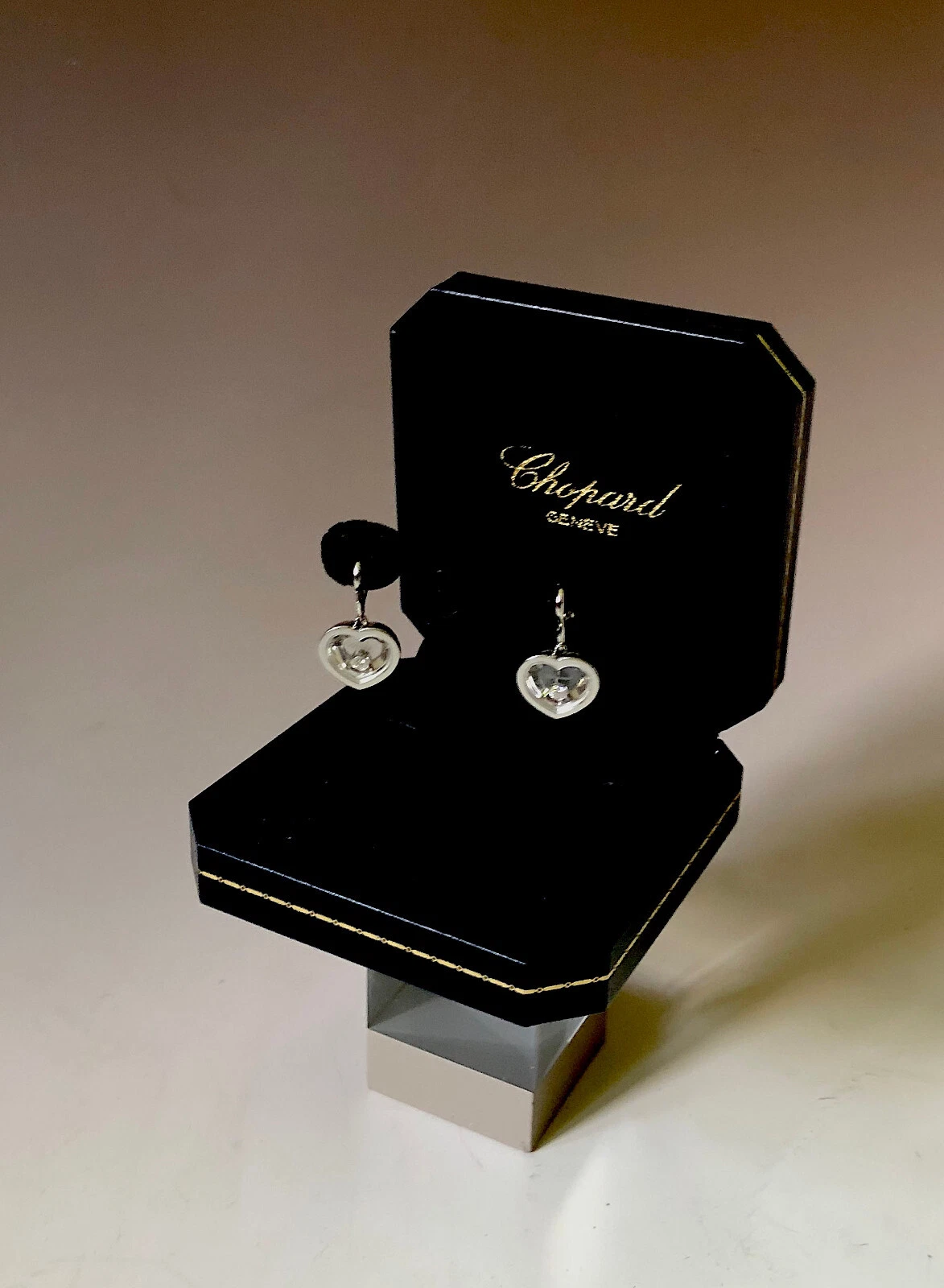 Chopard — Chopard "Happy Diamonds" Heart Stud Earrings/Clips with Box - 18Kt WG - 2 Diamonds