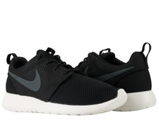 nike roshe 1 black and white