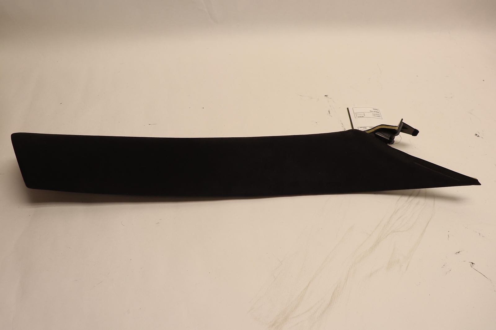 2014-2016 MASERATI QUATTROPORTE RIGHT SIDE A PILLAR COVER TRIM PANEL OEM