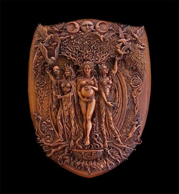Celtic Triple Goddess Maiden Mother And Crone Wall Plaque Wood Finish Resin Ebay