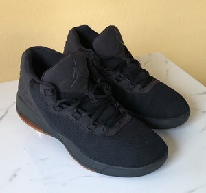 air jordan academy black