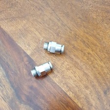 Złączki wciskane metryczne, gwinty równoległe męskie i metryczne 6mm x 1/8 bsp