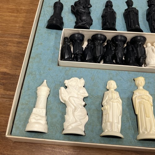 Vintage ANRI Weighted Chess Set Renaissance Lowe Complete 32 Pc Set W/ Board Box - Picture 8 of 19
