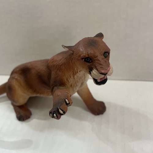 Lot Of 2 2001 Breyer Cougar Mountain Lion - Picture 2 of 5