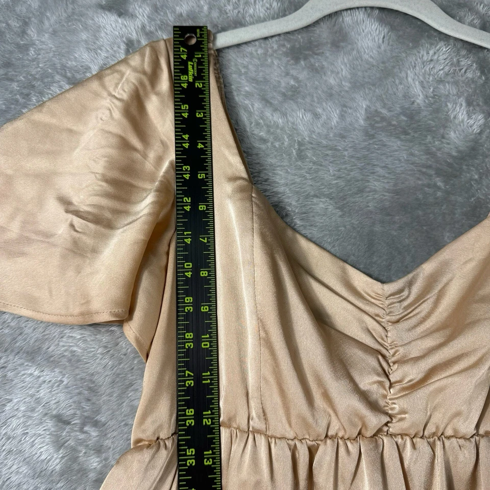 Show Me Your Mumu 懒人连衣裙香槟缎女式 L 长正式 Hoco Fairy — 第 4/4 张图片