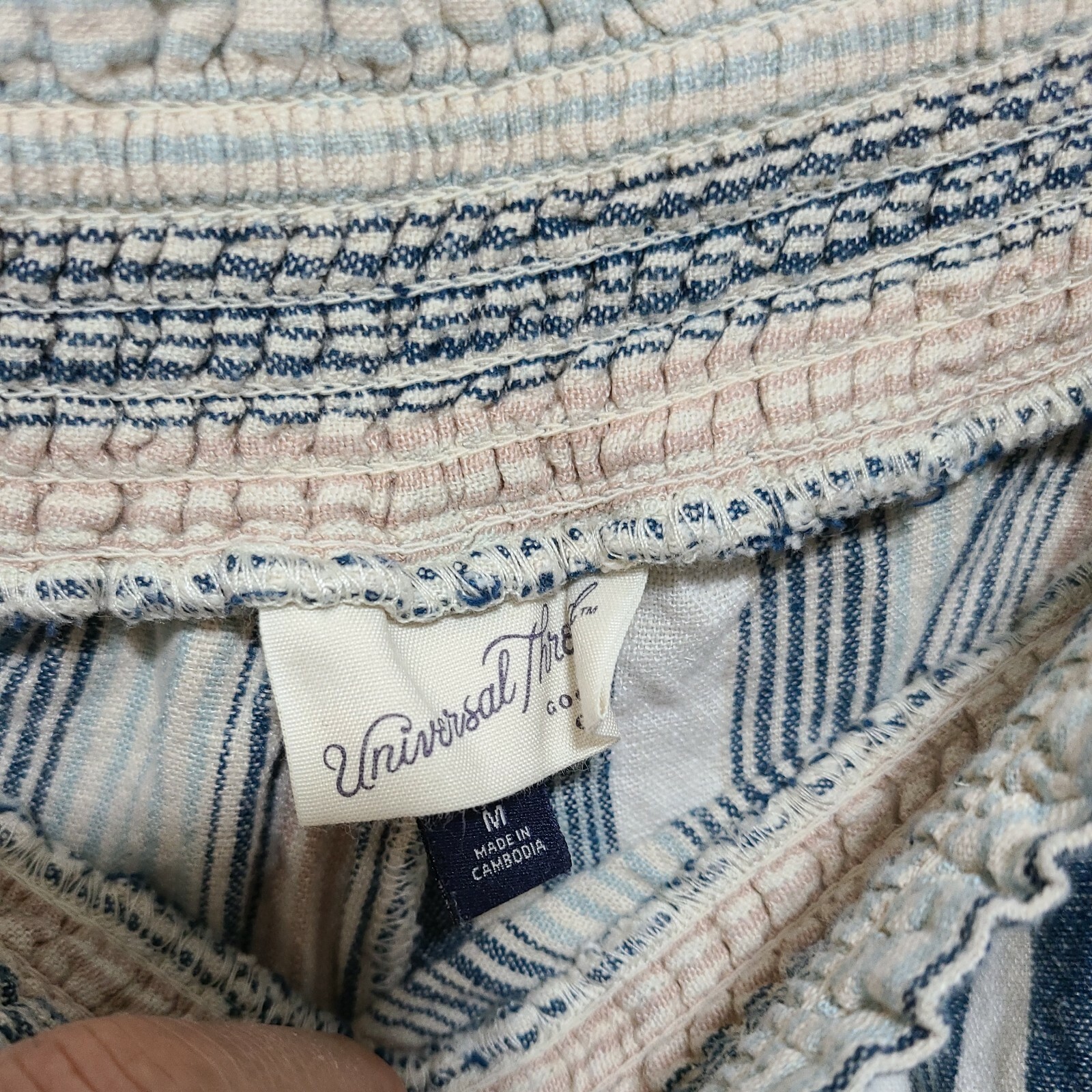 Universal Thread Women's Medium Shorts - image 6