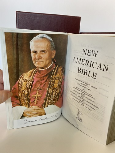 Holy Bible Catholic The Comfort Edition Gold Trimmed Pages Brown/Mahogany Box Pr - Picture 7 of 12