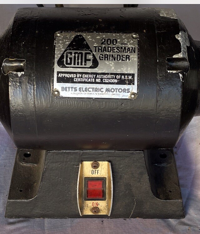 GMF Tradesman 200mm Grinder With Pedestal Stand (Betts Electric Motor