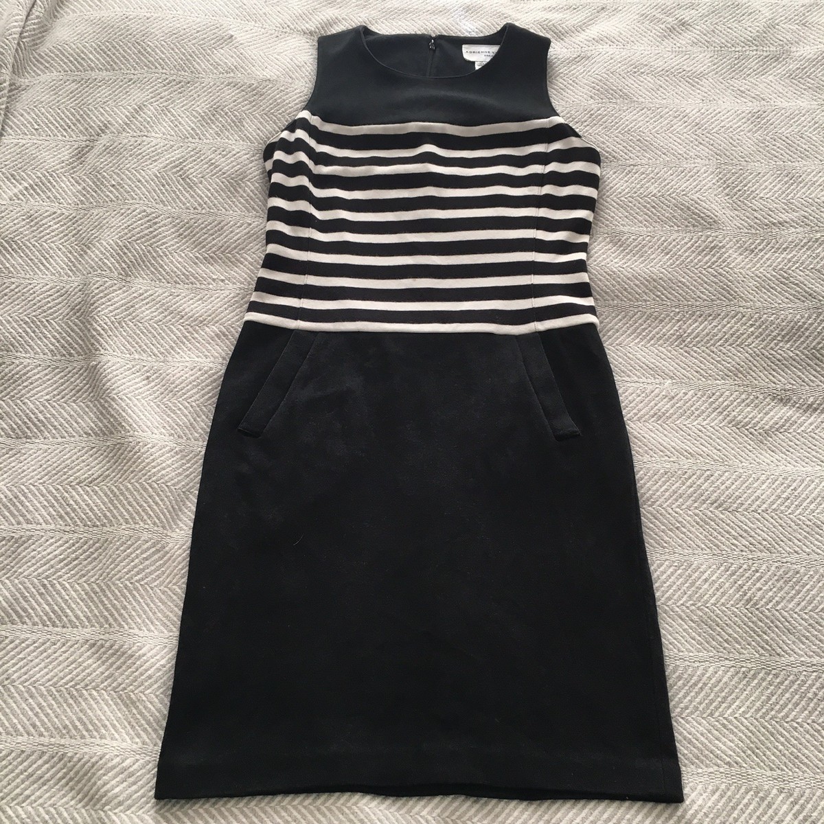 Adrienne Vittadini Dresses Black & White Striped Cotton Fitted Dress Size M EUC! Adrienne Vittadini Dresses Black & White Striped Cotton Fitted Dress Size M EUC!