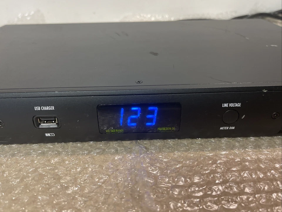 Furman P-1800 PF R Power Conditioner Surge Suppressor. - Image 3 of 4