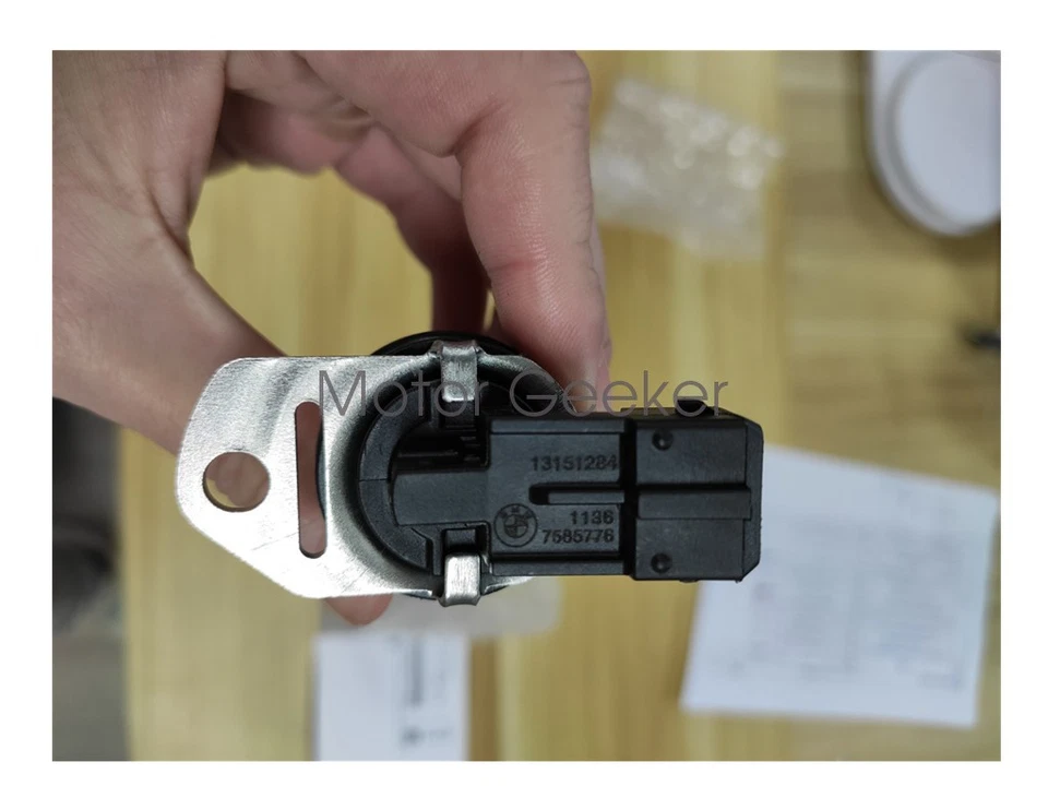 2 pcs 11367610060 OEM VANOS VVT Variable Timing Solenoid for BMW 535i 550i X5 X6 Foto 3 de 4