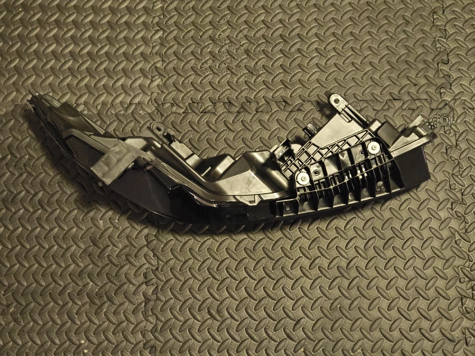 Faro izquierdo Infiniti QX80 2025 usado. Parte # 26125-7JA0A Foto 4 de 4