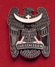 SILESIAN EAGLE FIRST CLASS - GERMAN FREIKORPS OBERLAND MEDAL 